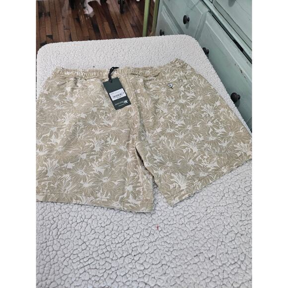 Rodd and Gunn Main Beach Shorts - Picture 5 of 5